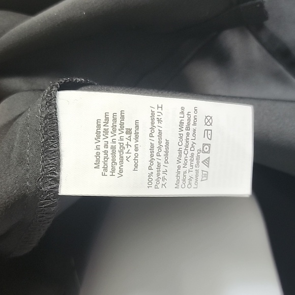 NWT J. CREW Puff sleeve satin back Crepe Blouse size medium tall - Picture 4 of 5